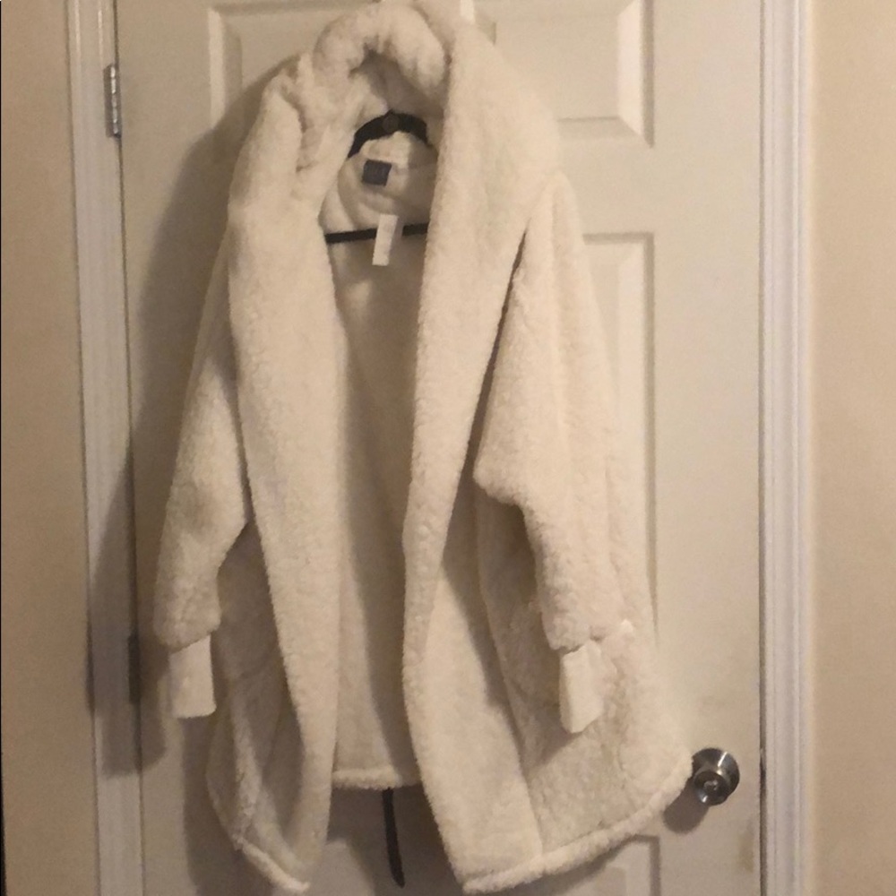 Fluffy warm coat